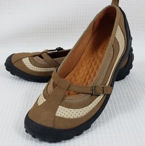 Privo Brown Comfort Flat Shoes size 7M